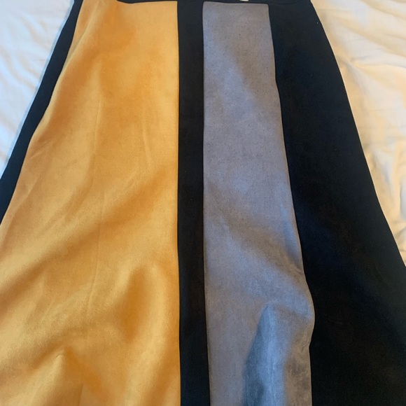 YAL size medium suede  colorful stripe skirt - Picture 4 of 4